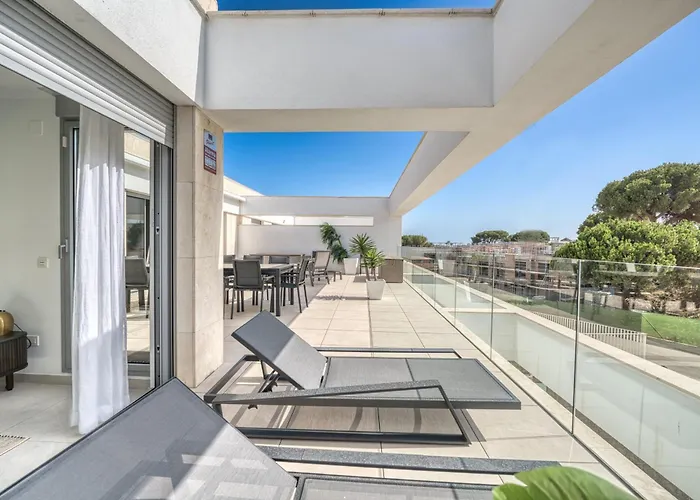 3065 Luxury Apartment In The Heart Of Elviria
