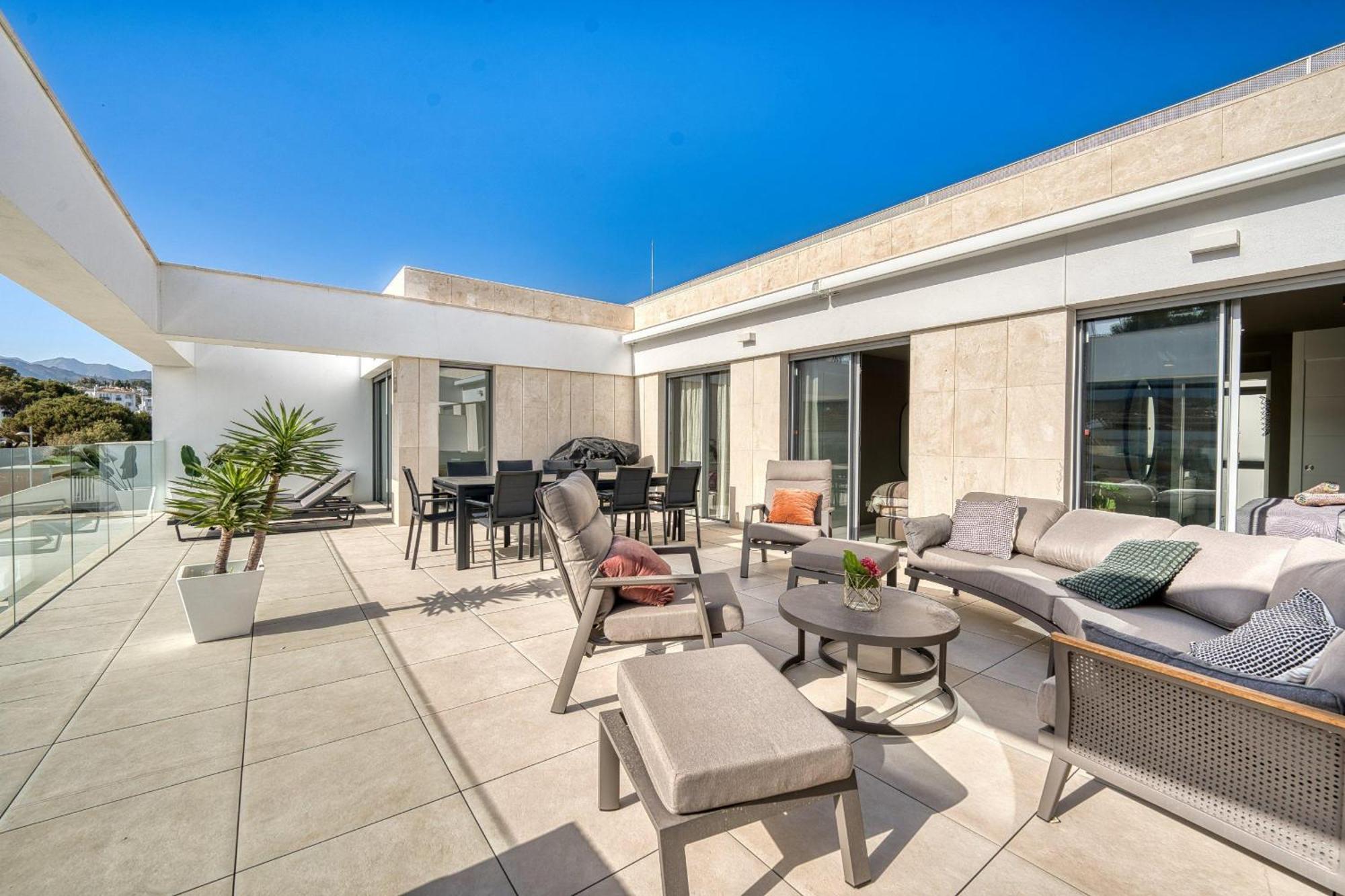 3065 Luxury In The Heart Of Elviria Apartment *